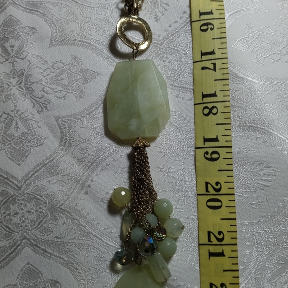 Rox by Alexa prehnite necklace - Picture 3 of 4